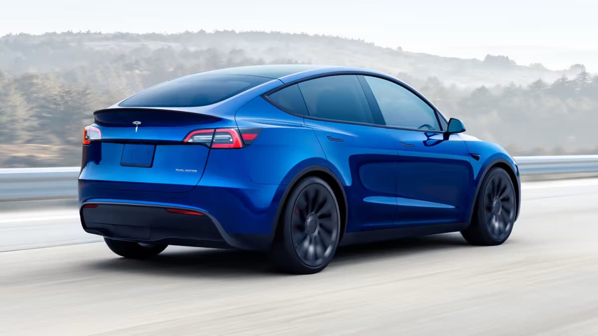Tesla thu hồi 59.000 phương tiện do trục trặc phần mềm